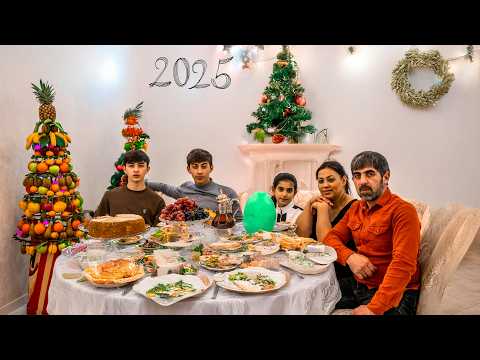 Magnificent New Year's Table 2024 - Santa Claus in the Monocycle and Fruit Christmas Tree