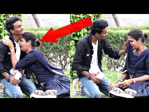 Proposing Prank On Hott Anuty || Emotiona Reaction 😭😭 || In India || Jassi Sona