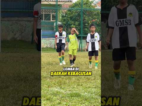 Nemenin Farid Main Di Lapangan Bola Elit! #telefooty #sepakbola
