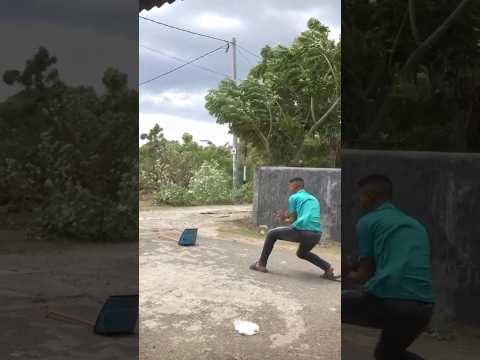 bro pikir itu adalah bola basket 🗿 #meme #shorts