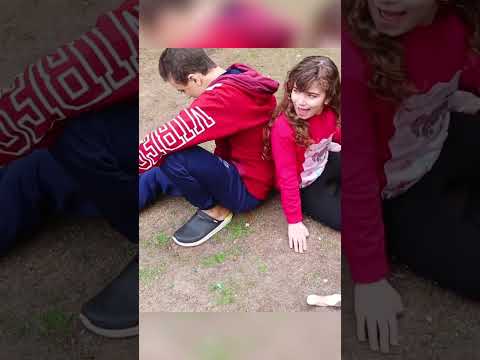 حبيبة التصقت بأخوها
