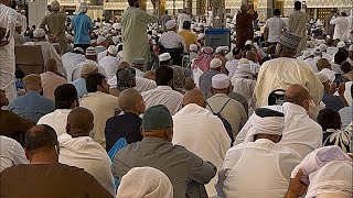 Nouman Husain is live Masjid Al Haram isha ki Namaz