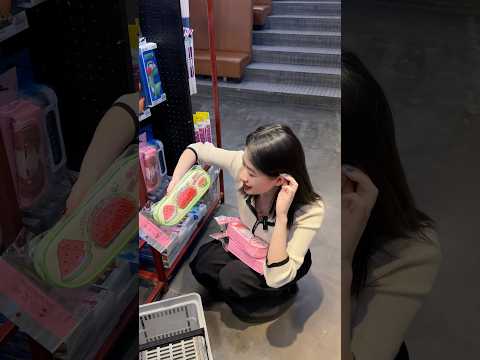 Dưa Hấu tại hiệu sách 🍉 #shorts