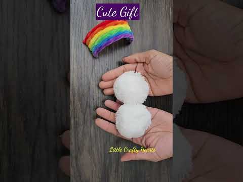 DIY Rainbow Keychain with Pipe Cleaners & Pom Poms /Easy Craft for Kids