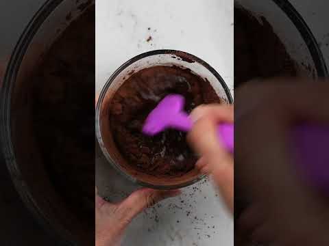 A custom chocolate frosting - choose sweetness and chocolate levels