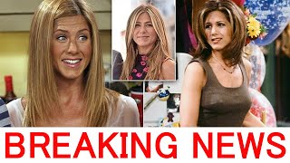 Jennifer Aniston Frees The Nipple In Her Car For A 'Happy Weekend'