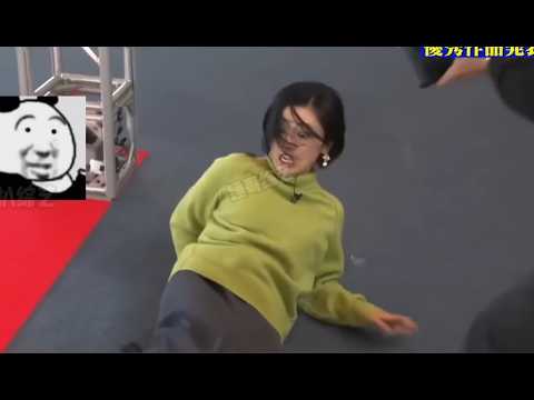 開けたら最悪…祝賀バルーンからゴキブリ爆誕!