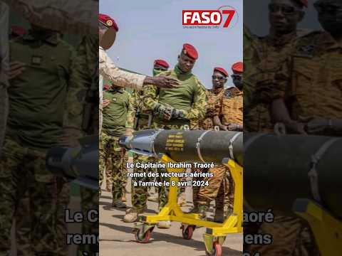 Le Capitaine Ibrahim Traoré remet de nouveaux drônes à l'armée #burkinafaso #faso7