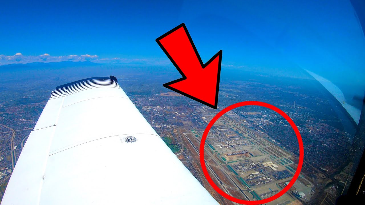 Flying a Plane over LAX (LOS ANGELES INTL)