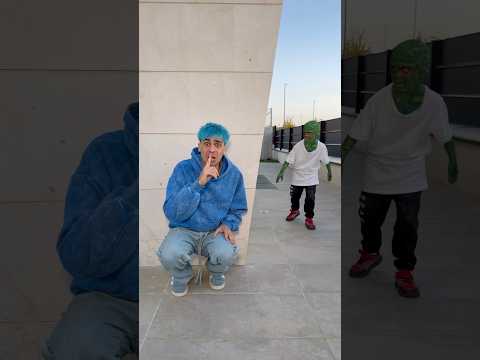 Me vio el Zombie ALFA! 😳