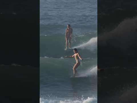 @Keliskaleopaa (IG) and @Hirokayoshikawa88 on the front wave in El Salvador! #surfergirl #surf