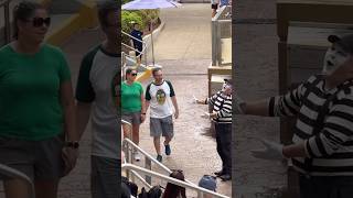 Tom the mime