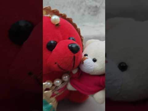 माँ अपने बच्चों को कुछ नहीं होने देती!! #teddy #funny #ytshots #teddyfamily #cartoon #cute #viral