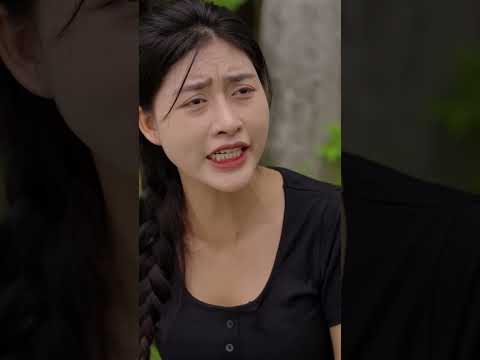CHỦ TỊCH VỀ QUÊ MUA CÁ BỊ TIỂU THƯƠNG BÀY TRÒ.