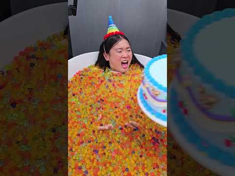 Give me back my birthday present 😭🍬🥰