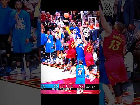 This LeBron & KD sequence is unmatched 🐐 Warriors vs Cavs Christmas Game #nba #shorts