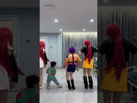 狭路相逢勇者胜！#kpopdemonhunters #cosplay #huntrix