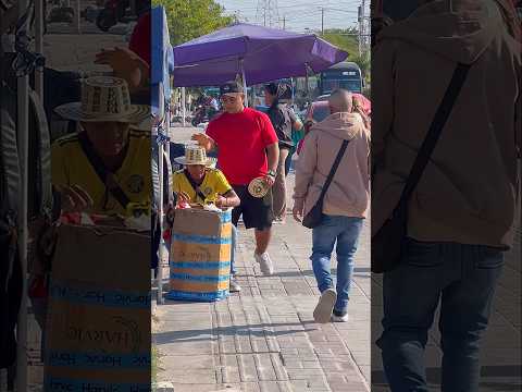 El gorro más pequeño 🤣