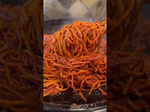 This Assassin’s Spaghetti is amazing! 🍝 #food #foodie #shorts