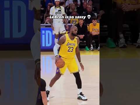 LeBron and the ref 😂