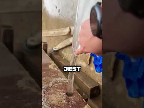 Płynąca woda wygląda jak zamrożona 😱