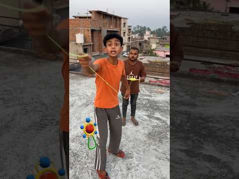 kids with patang be like 😂🪁🥰#trendingshorts #viralshorts #youtubeshorts #funnyshorts #shorts