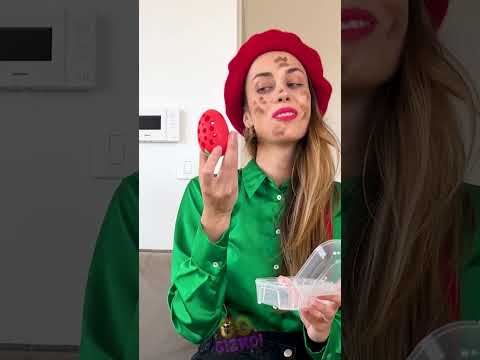 Kiedy Twój Kot Dołącza do Twojej Rutyny Makijażowej 💄🐾😂 #shorts #śmiesznekoty