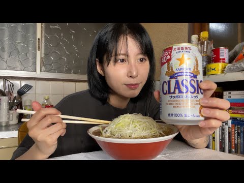 【深夜】ネギたっぷりラーメンとビールを胃に流し込め！