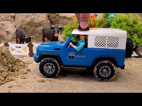 Police Car Catches Car Thief Game | Bibo Plays with Toys in the Sand | BIBO TOYS