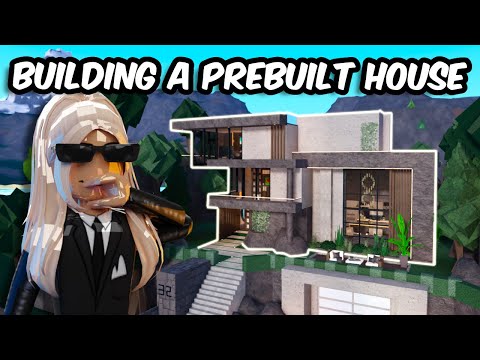 I BUILT A DARK MODERN PREBUILT HOUSE IN BLOXBURG