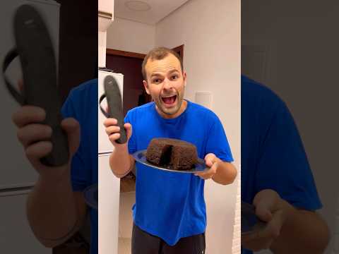 QUEM COMEU O BOLO DE CHOCOLATE | Lauren VB