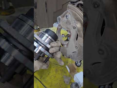 Ford Victoria front wheel hub replacement complete guide #brakesystem #automotive