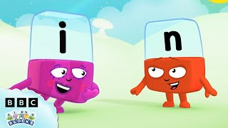 Awesome Back to School Alphabet Phonetic Fun! 📖 | Learn Reading for Kids | @officialalphablocks