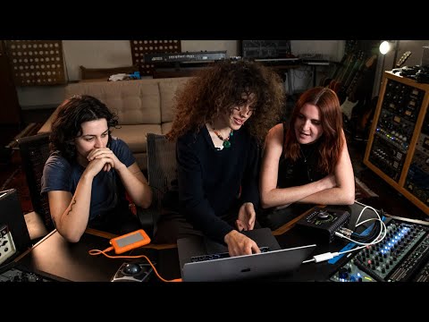 Muna |  "Silk Chiffon" Track Deconstruct