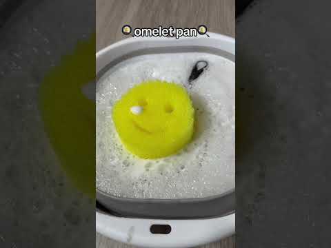 Heart-shaped frying pan for American omelets#asmr #cleantok #cleaning #recycle #goodwill #foryou