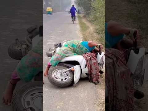 Unbelievable China's technology in Bike ( इस बाइक का एक्सिडेंट नही होगा )