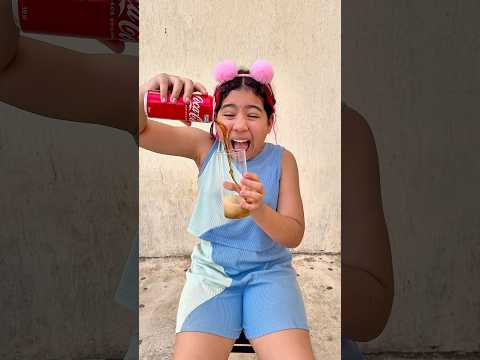 ME DÁ UM POUCO DE COCA-COLA 😱😱#shorts #funny