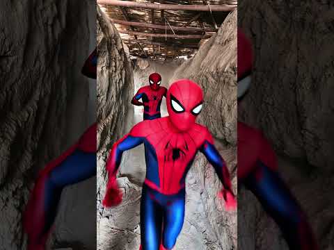 すべてのスパイダーマンがトンネルの中に走っていった