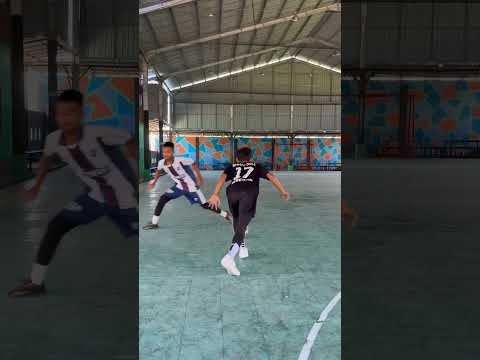 Meniru skill pemain top ๐ฅ๐ฅ #skilbola #skills