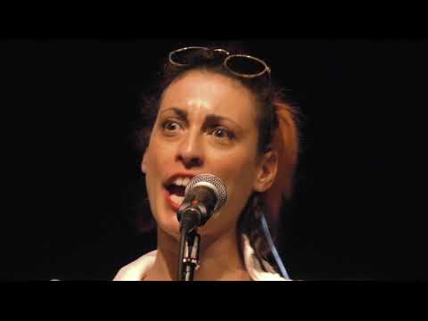 Miki and the red rockets