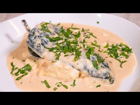 Chiles Rellenos con Queso Panela y Crema: Fáciles y Sin Capear