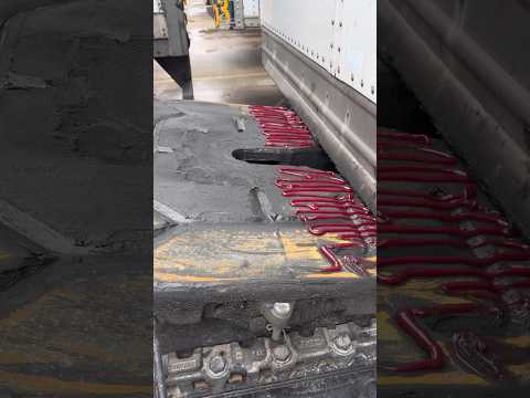 Hooking up to a trailer with fresh grease in a semi truck #shorts