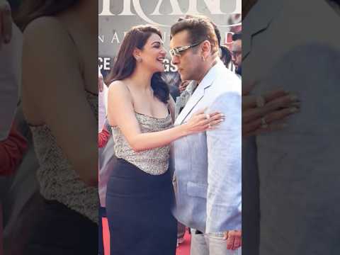 Kajal Agarwal और Salman Khan पहुंचे Sikandar Trailer लॉन्च पे #salmankhan #kajalagarwal