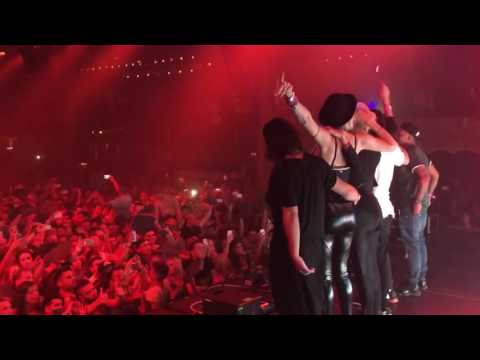 Dimitri Vegas & Like Mike - Stampede (Left to the right crowd control)