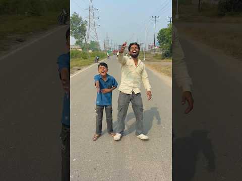 Samad ke boll sa Chunky. Ko uda deya #funny #viralvideo #shots #ytshorts #trending #comedy #winter