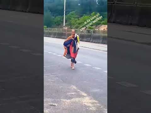 thầy ơi con đi hết nổi rồi.#thichminhtue #thayminhtue #suminhtue #minhtue #shorts