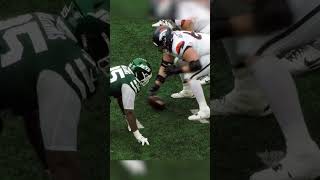 Quinnen Williams stays getting double teamed. ("It's ok though") 😅😅