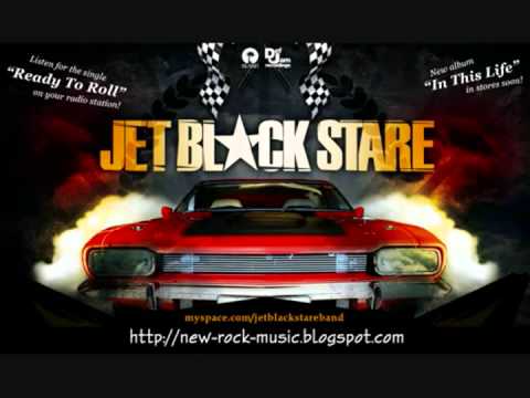 Ready To Roll En Espanol de Jet Black Stare Letra y Video