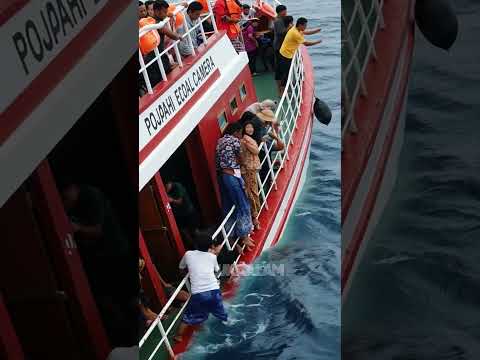 Detik Detik Kapal Penumpang Terombang Ambing! Mesin Mati di Tengah Laut!!!!