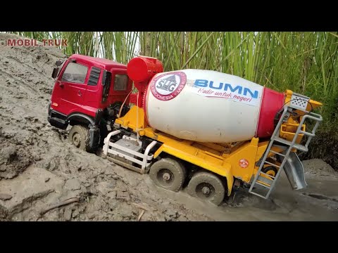 MELEWATI JALAN LUMPUR MOBIL TRUK MOLEN COR MIXER BETON UD QUESTER RC MINIATUR TRUCK FUSO ISUZU GIGA